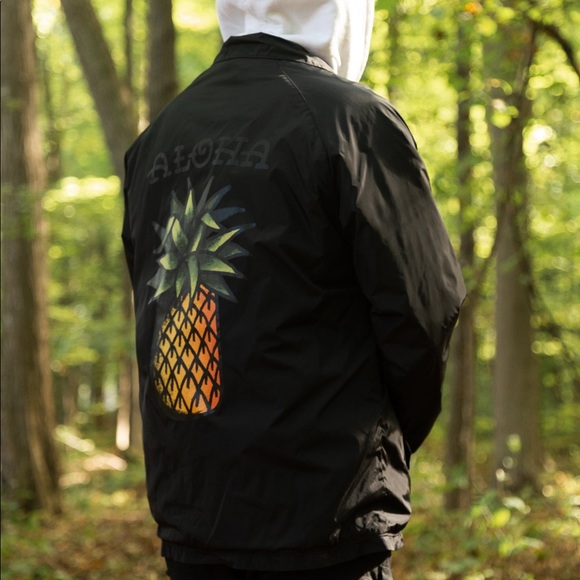 RVCA Pineapple Jacket - Picture 1 of 4
